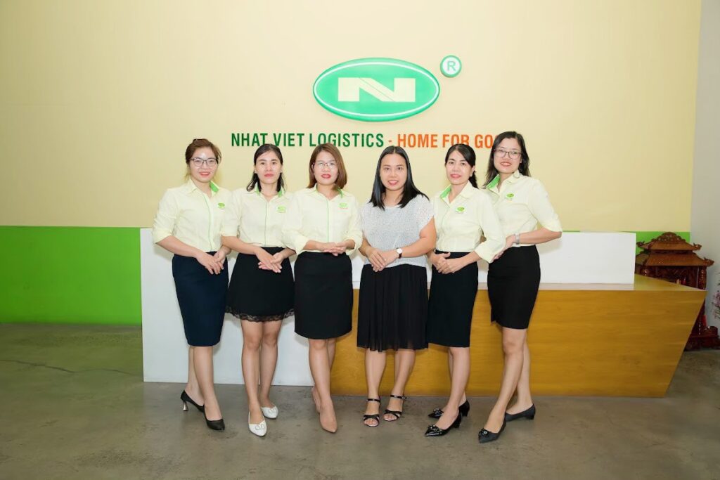 Team kế toán Nhatviet Logistics