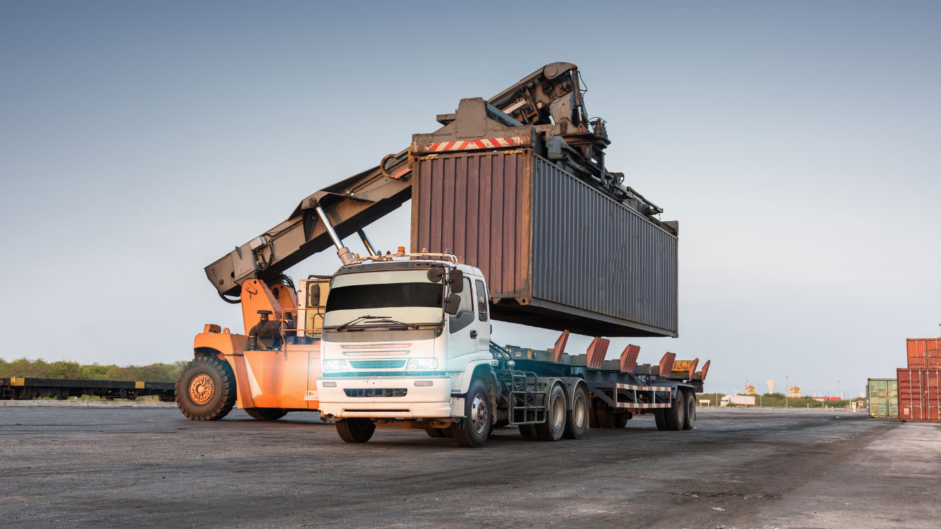 Dịch vụ kéo container Bình Dương - TPHCM