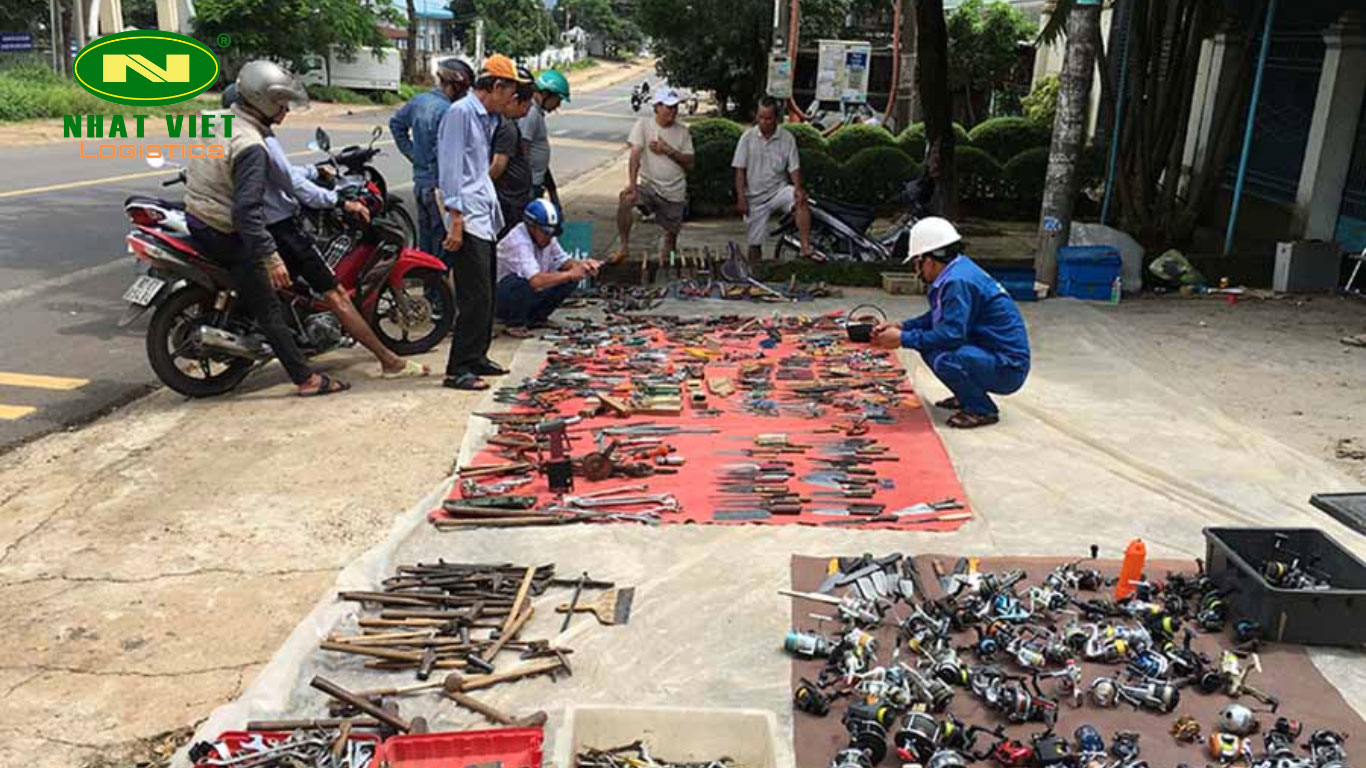 Kho hàng nhật bãi quốc lộ 1A
