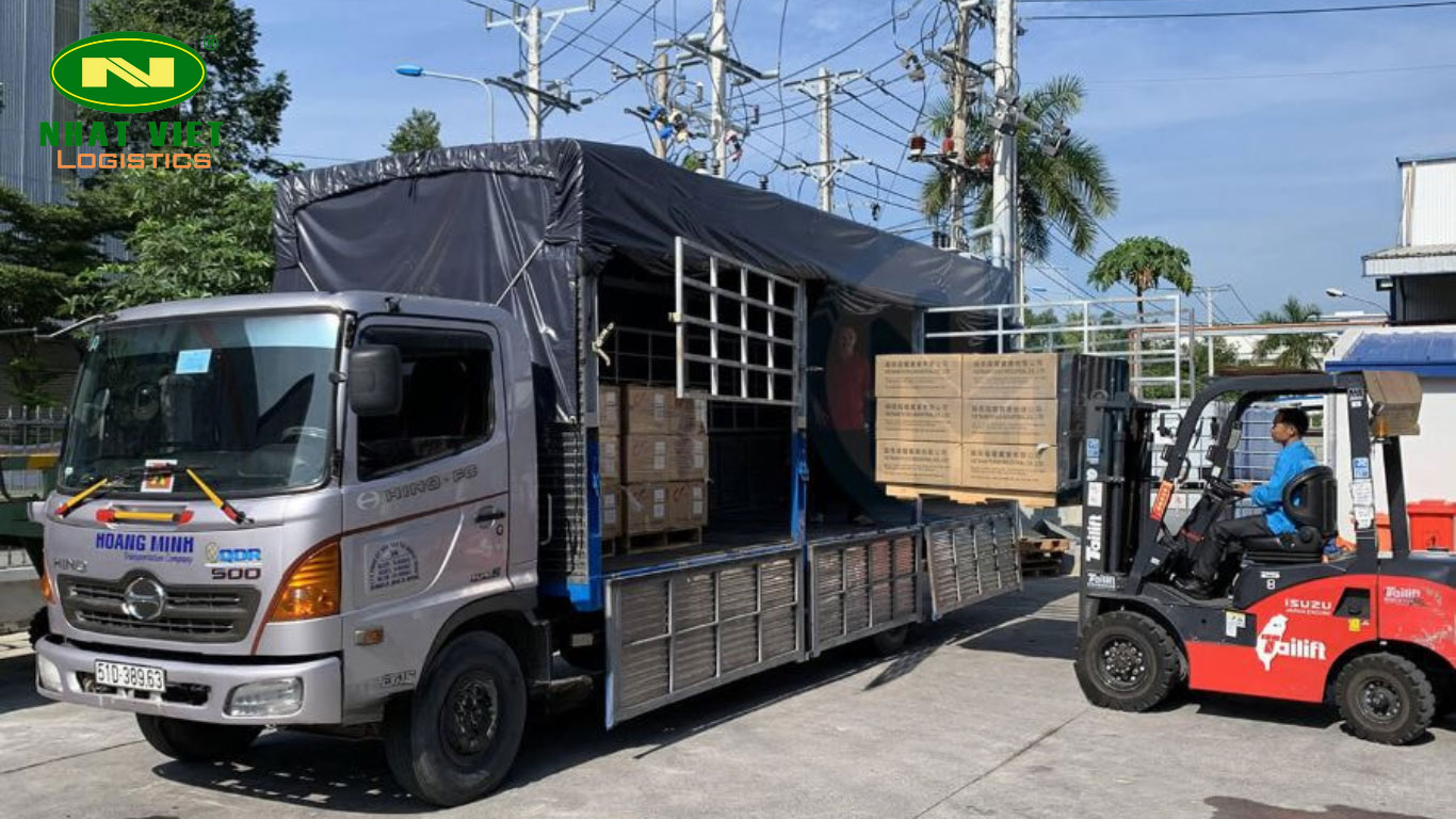 Kinh nghiệm gửi hàng qua chành xe